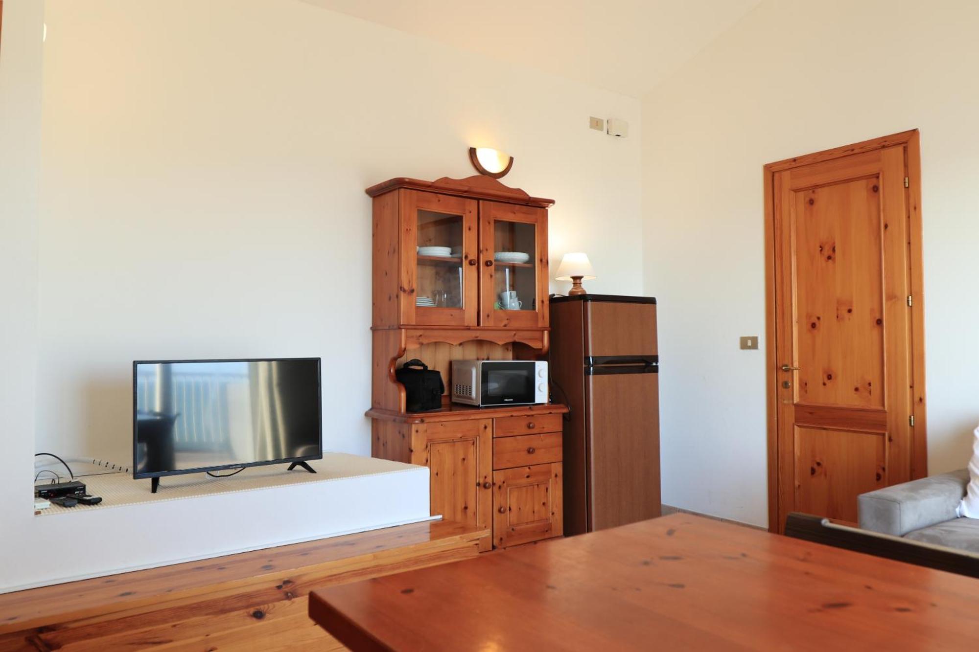 Penthouse Attico Mara Apartment กาออร์เล ภายนอก รูปภาพ